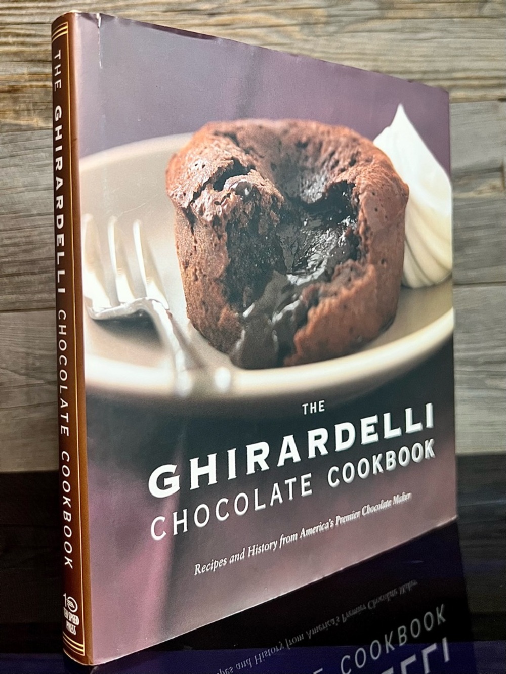 Ghirardelli Chocolate Recipes Cookbook, America’s Premier Chocolate Maker✨
